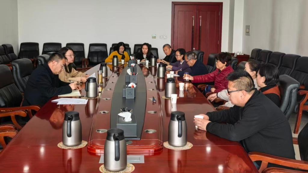 情暖金秋共话发展  薪火相传展望未来